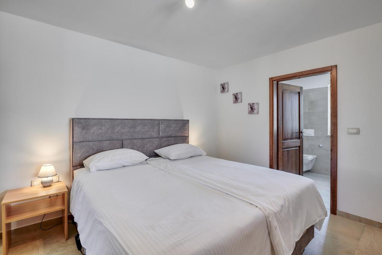Relax House Surrounded By Olives And Vineyard Villa Stifanici Ngoại thất bức ảnh