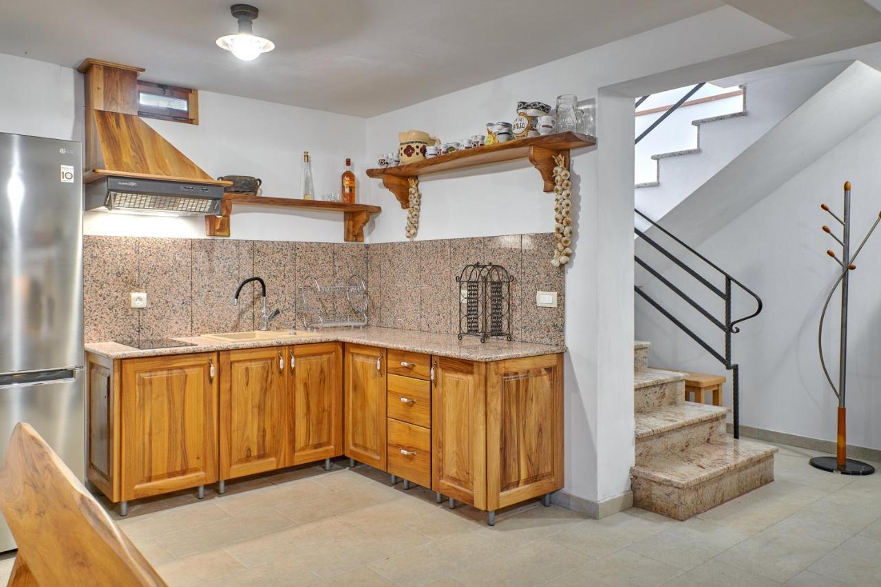 Relax House Surrounded By Olives And Vineyard Villa Stifanici Ngoại thất bức ảnh
