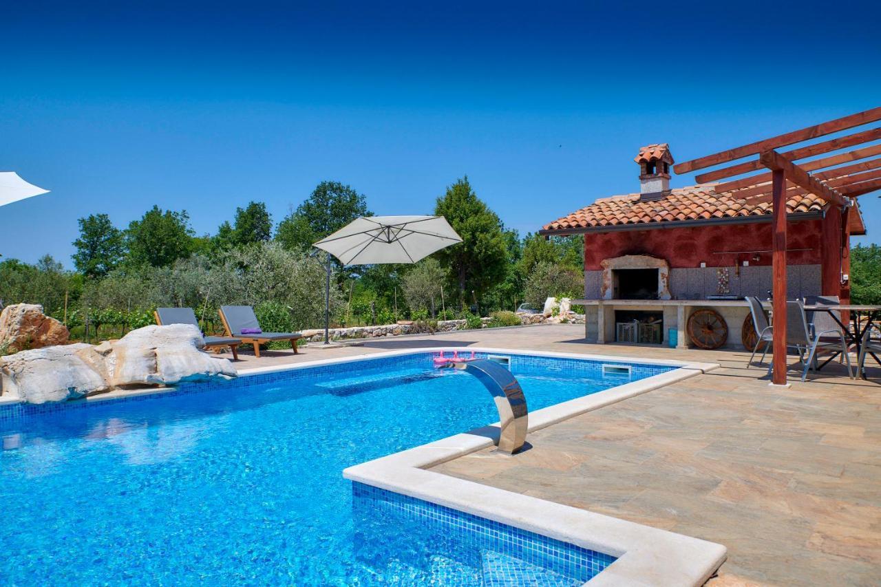 Relax House Surrounded By Olives And Vineyard Villa Stifanici Ngoại thất bức ảnh