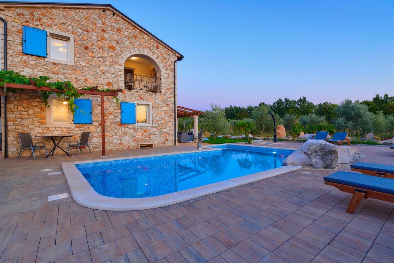 Relax House Surrounded By Olives And Vineyard Villa Stifanici Ngoại thất bức ảnh