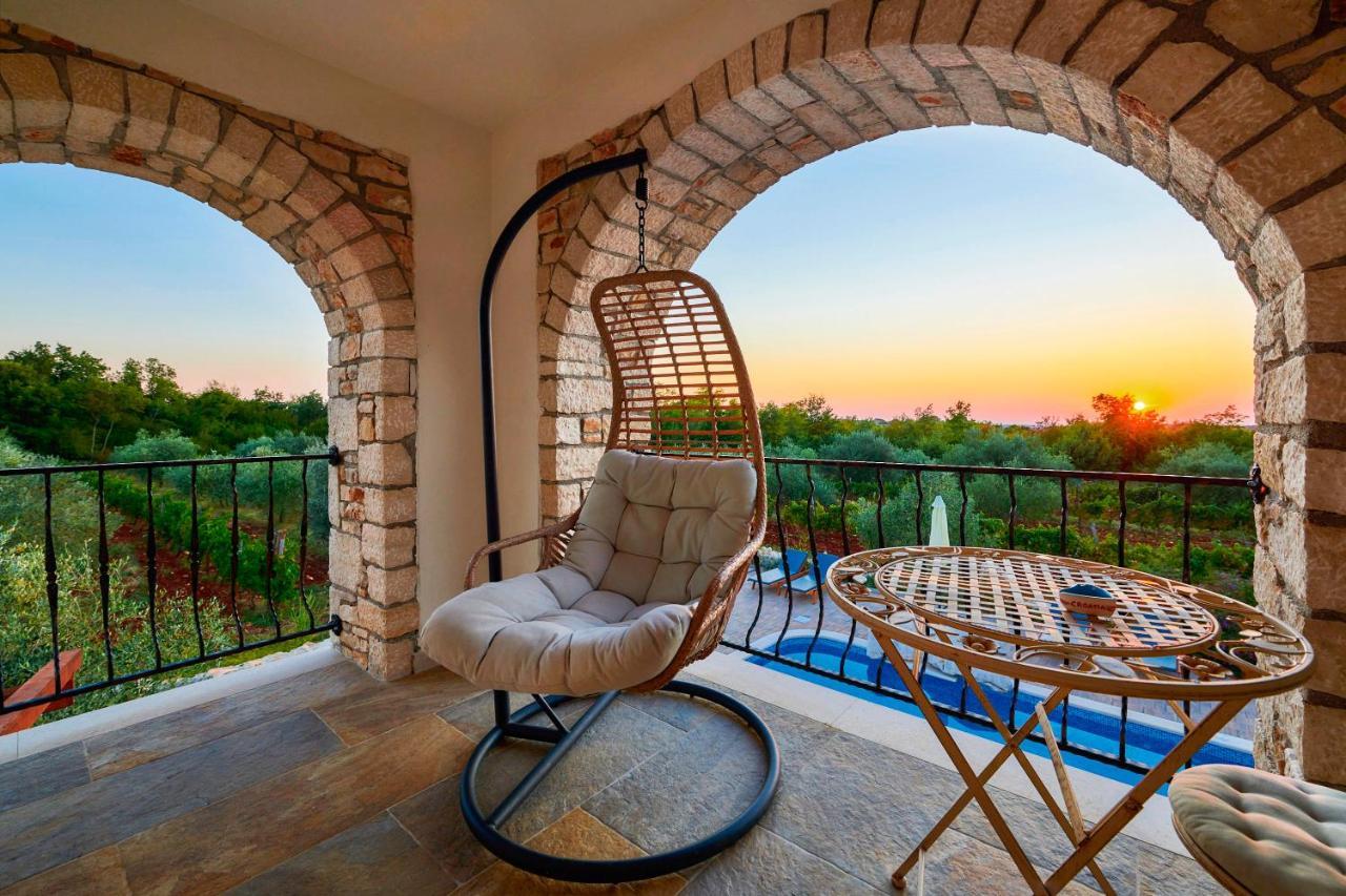 Relax House Surrounded By Olives And Vineyard Villa Stifanici Ngoại thất bức ảnh